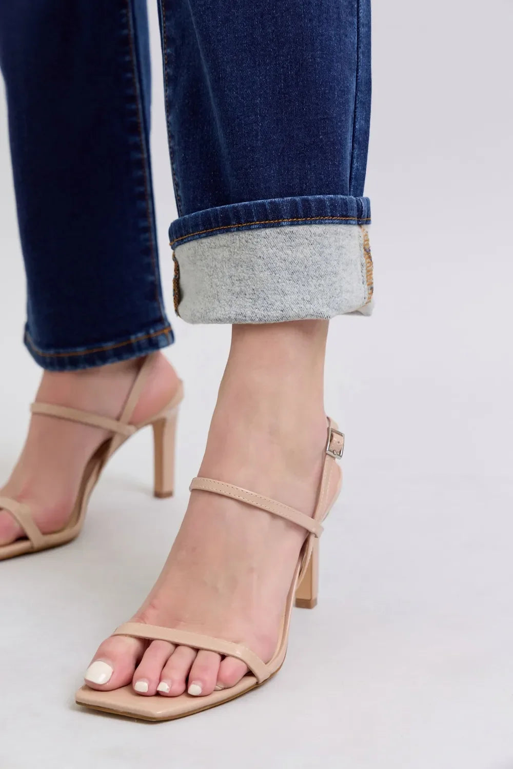 Judy Blue Full Size Washed Straight Leg Jeans with Pockets - Trendibles