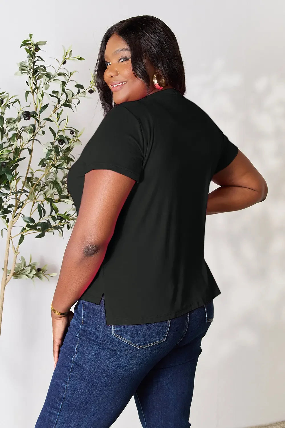 Basic Bae Full Size Round Neck Short Sleeve T-Shirt Plus Size - Trendibles