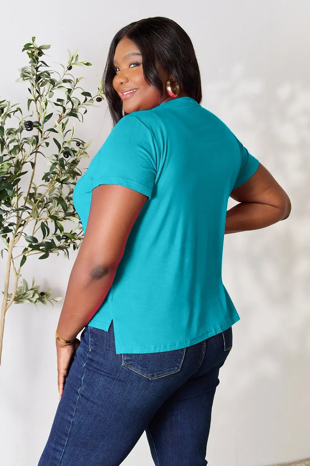 Basic Bae Full Size Round Neck Short Sleeve T-Shirt Plus Size - Trendibles