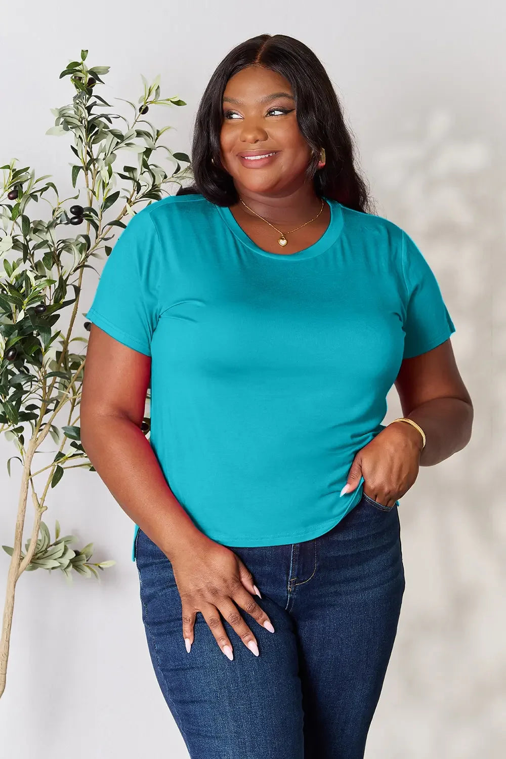 Basic Bae Full Size Round Neck Short Sleeve T-Shirt Plus Size - Trendibles